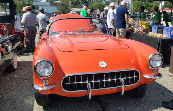 Woodward Deam Cruise At Pasteiners Hobby Shop on Woodward